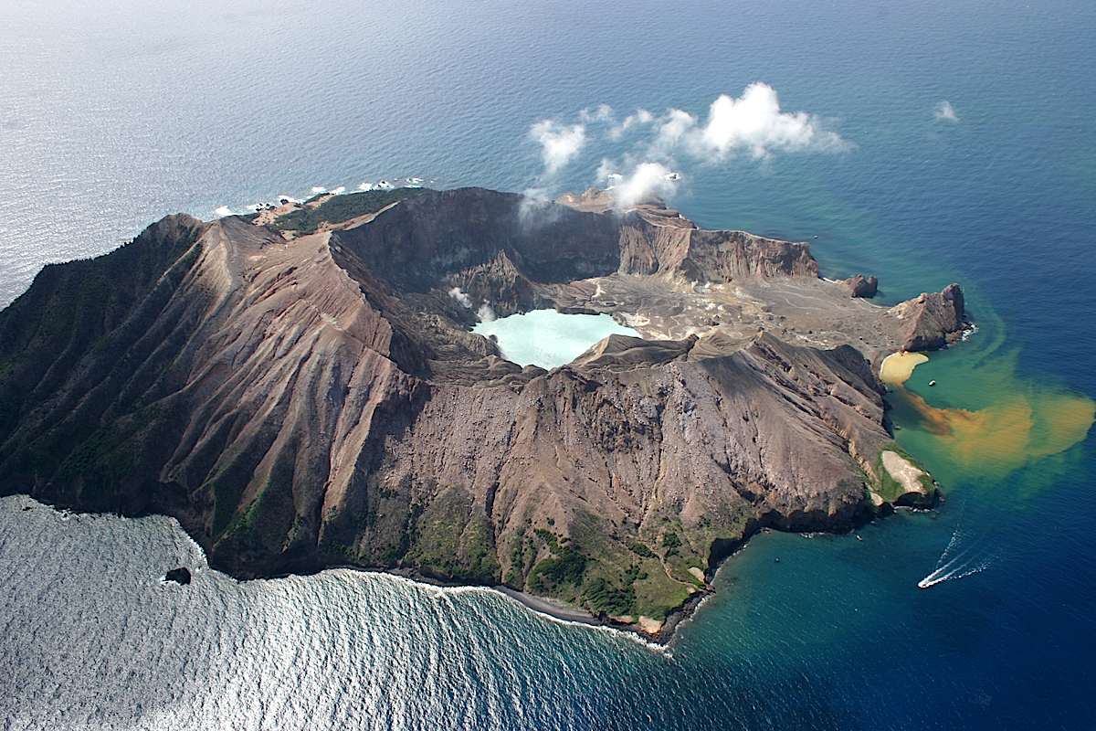 volcano-white-island