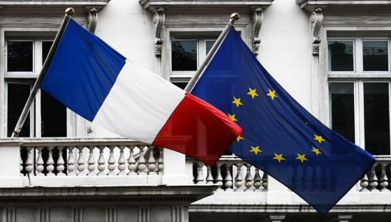 Flag_of_France_and_EU-e1447765318815